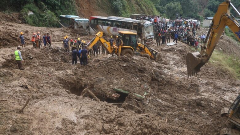 झ्याप्ले खोला पहिरोमा पुरिएर मृत्यु भएका ३५ जनाको सनखत (नामावलीसहित)