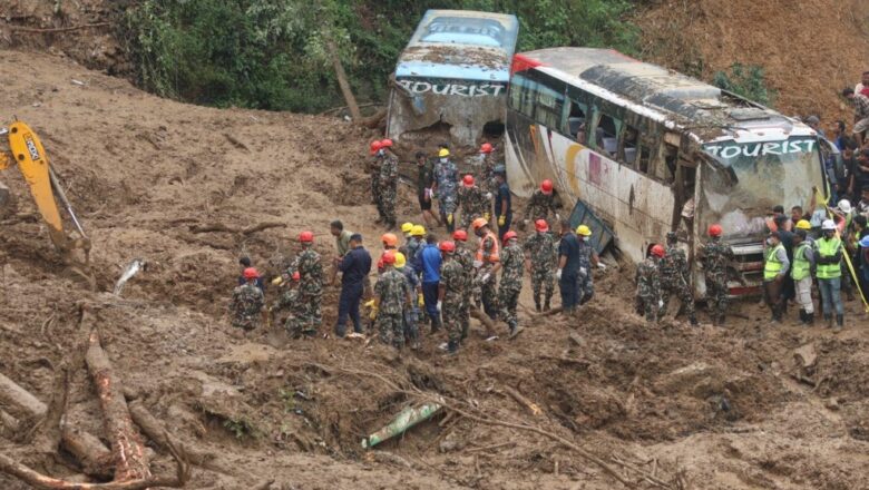 बाढीपहिरोमा मृत्यु हुनेको संख्या २२८ पुग्यो