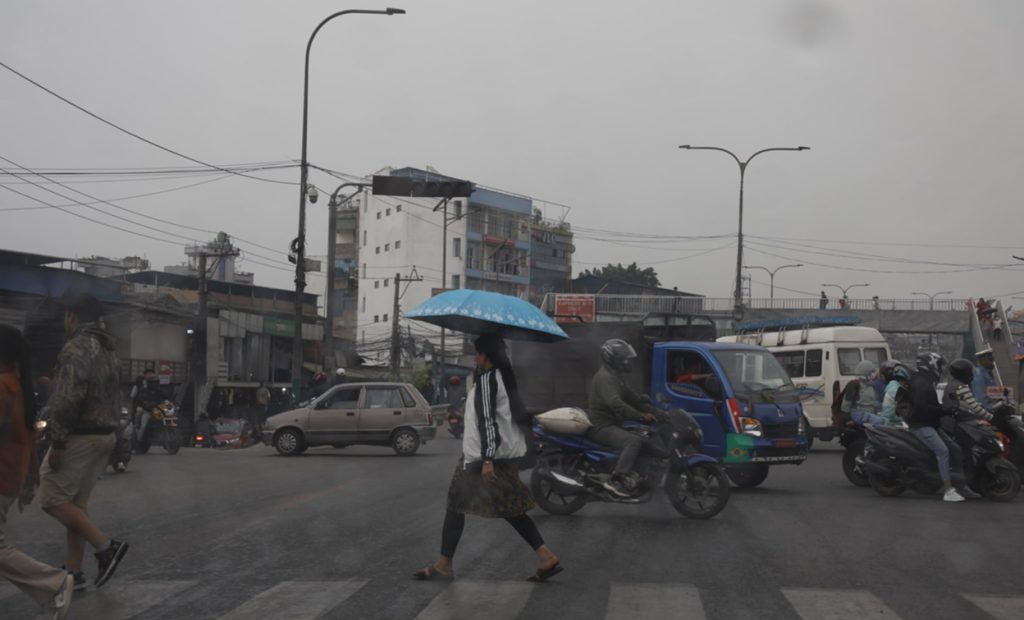 वर्षाको सम्भावना मंगलबारसम्म