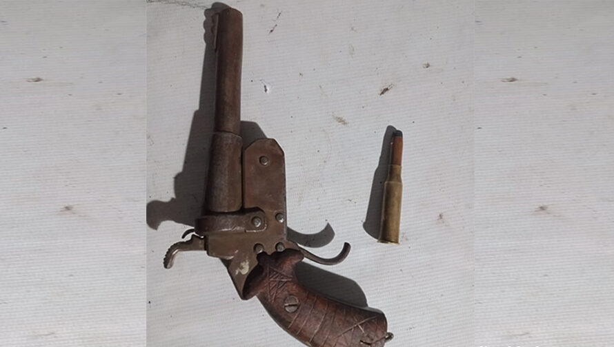 नलकटुवा पेस्तोलसहित सिराहाबाट तीन भारतीय पक्राउ https://resungakhabar.com/2025/08/39402/