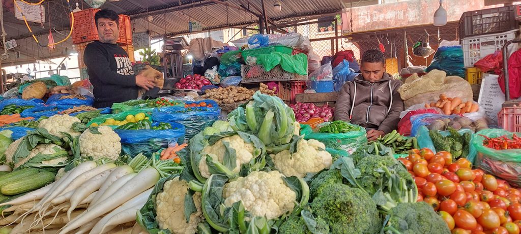 यस्तो छ आजका लागि सागसब्जी र फलफूलको मूल्य (सूची)