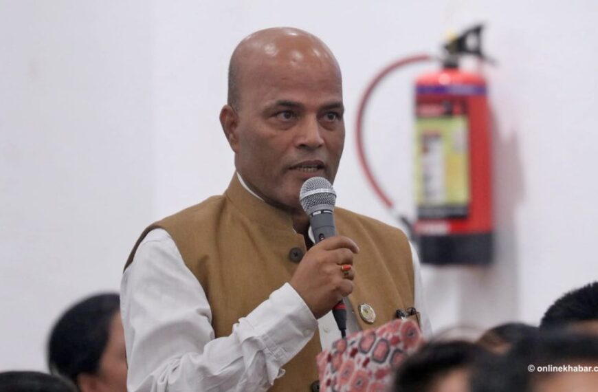 सरकारले रासायनिक मलको व्यवस्था गरोस् : अमरेश कुमार सिंह