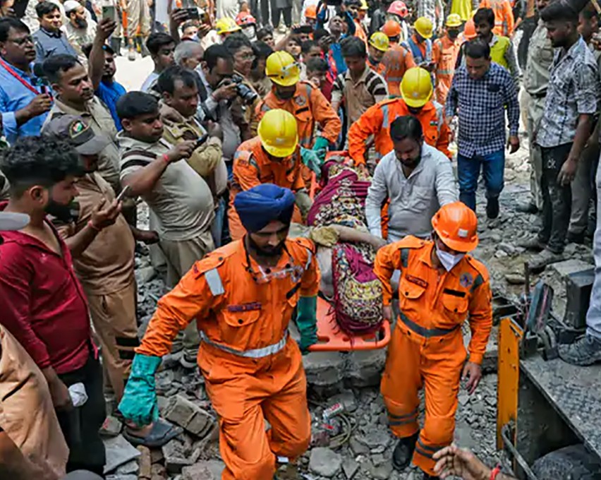 दिल्लीमा चारतले भवन भत्किँदा ज्यान गुमाउनेको संख्या ६ पुग्यो