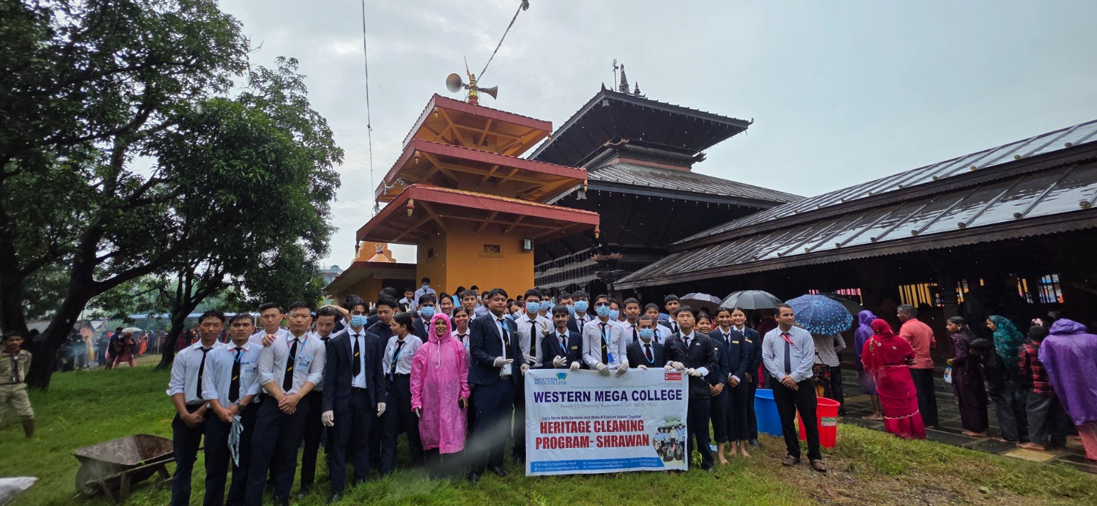 वेस्टर्न मेगा कलेजद्वारा सैँनामैना–१, पर्रोहा स्थित बोलबम धाम मन्दिर सरसफाइ तथा तीर्थालु सेवा कार्यक्रम सम्पन्न