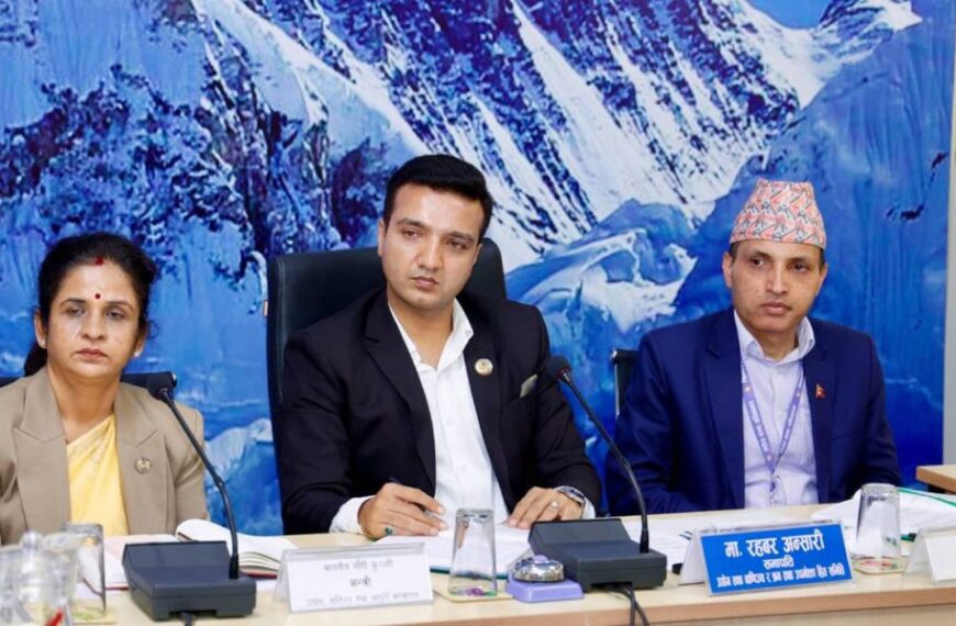 चिनीको मूल्य प्रतिकिलो १२० पुग्यो, छलफलै नगरी संसद्को उपभोक्ता समितिको बैठक स्थगित